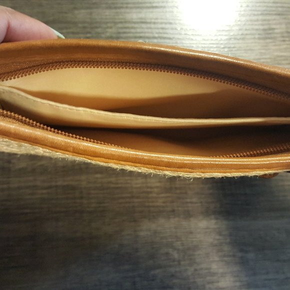 Coach Wristlet - Picture 3 of 4